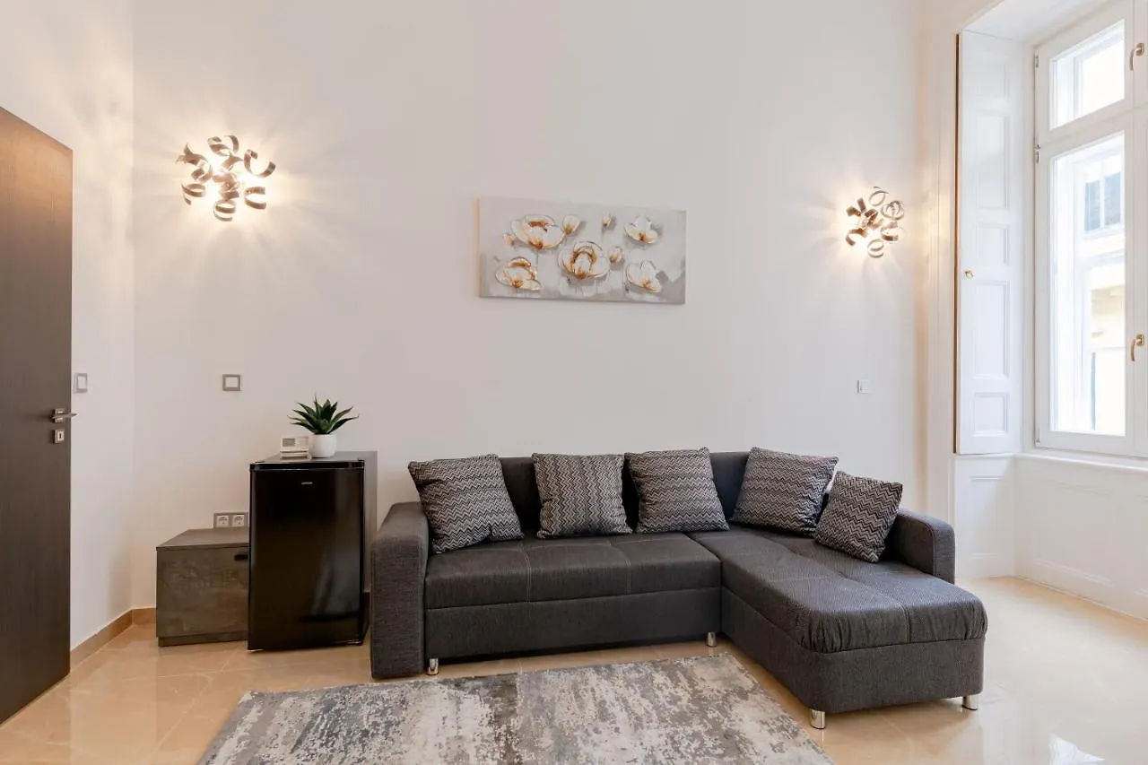 Apartment La Fortezza Panzio Budapest Hungary